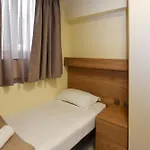 Apartment 51hh *