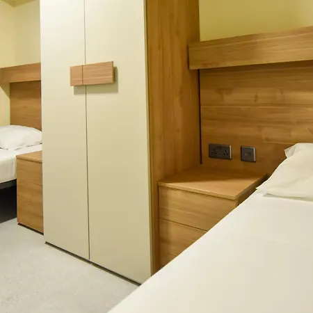 51hh Apartment