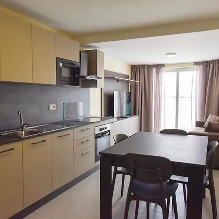 51hh Apartment